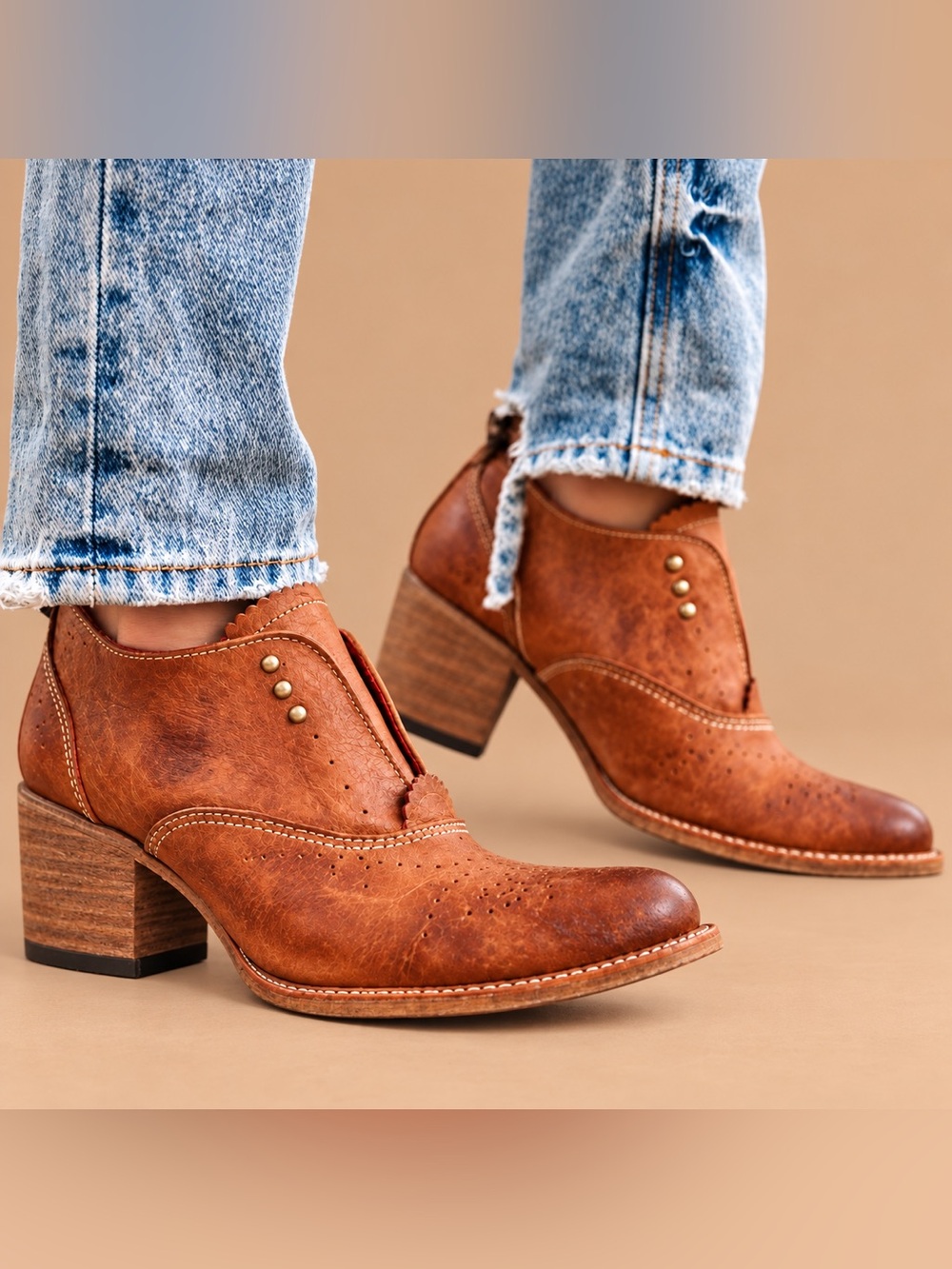 FREEBIRD by Steven Sadie Cognac Leather Heeled Oxford Booties Size 7 BNWOT